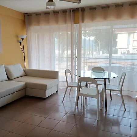 Zenit Mar Apartment Noja